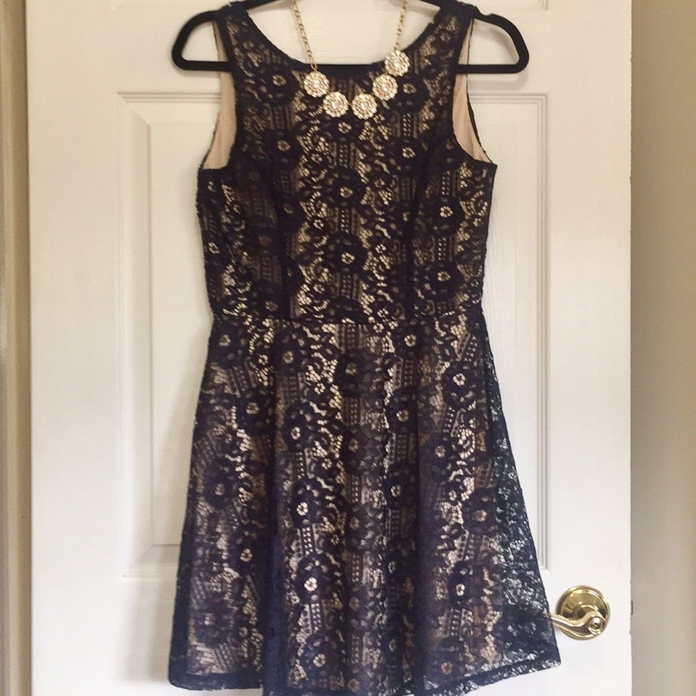 NWT Speechless Navy Lace Overlay Dress - Picture 5 of 9
